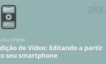 Homem editando vídeo no smartphone com interface profissional, foco em áudio e cor, curso completo de edição de vídeo móvel.