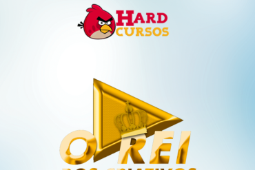 Gabriel de Souza em frente a um computador mostrando designs animados e flyers do curso O Rei dos Criativos.