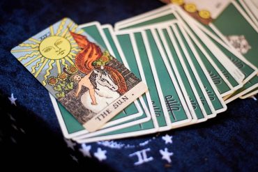 Curso de Tarot com Magia Natural de Pri Ferraz - Download Completo
