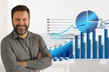 Capa do curso Gestão Financeira para PMEs de Kleber Donady com elementos gráficos de dados financeiros e crescimento.