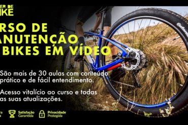 Homem consertando bicicleta em oficina com ferramentas, Curso Viver de Bike